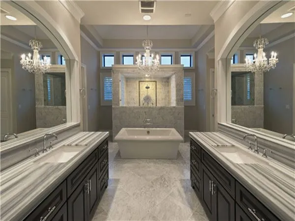 משטחי שיש אפור לבן