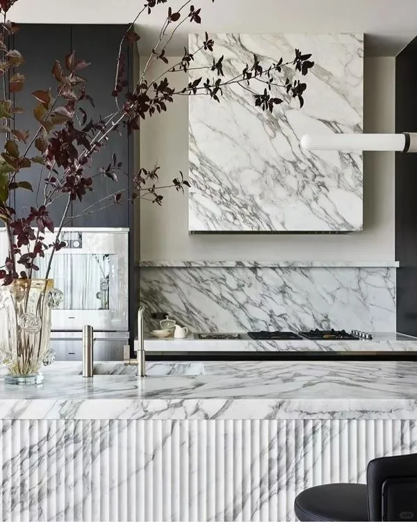 משטחי שיש של Arabescato