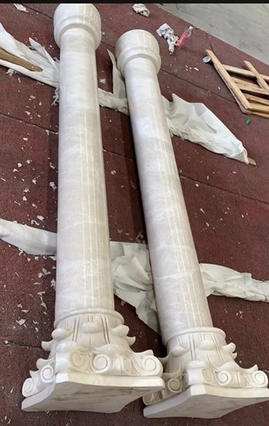 עמודי שיש מוצק